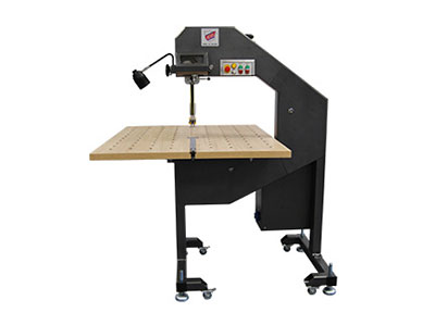 výrobca špecializovaného zariadenia na výrobu textilného nábytku Poľsko